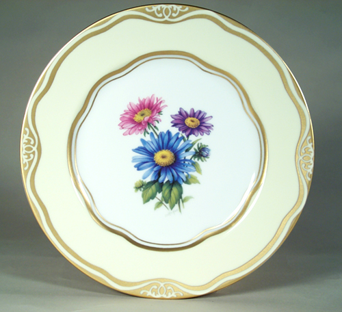 Flowers of the First Ladies  Collection                                          Dessert Plate "Aster