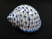 Porcelain-Seashell-Scalloped