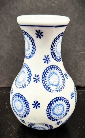 Vase Blue & White 4.5"