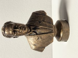 6.5" FDR Bust - Bronze