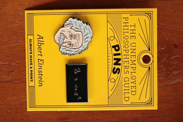 Einstein Pin Set