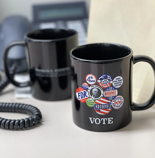 Campaign Buttons Mug BLK